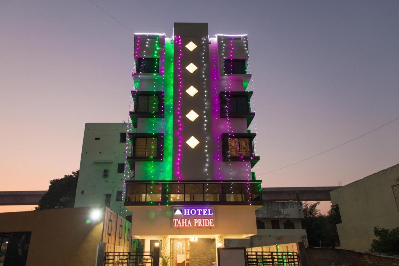 Oyo 10254 Hotel Taha Pride Nagpur Zewnętrze zdjęcie